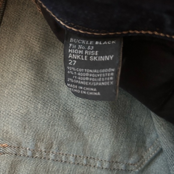 Buckle Black Distressed Blue Jeans Women’s 27 - Picture 4 of 7